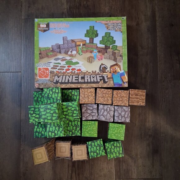 Minecraft Overworld Kit - Deluxe Pack - Paper Craft - Picture 8 of 13